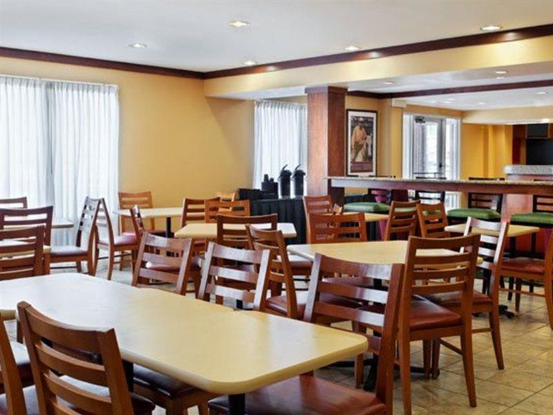 Fairfield Inn & Suites By Marriott San Antonio Airport/North Star Mall Esterno foto